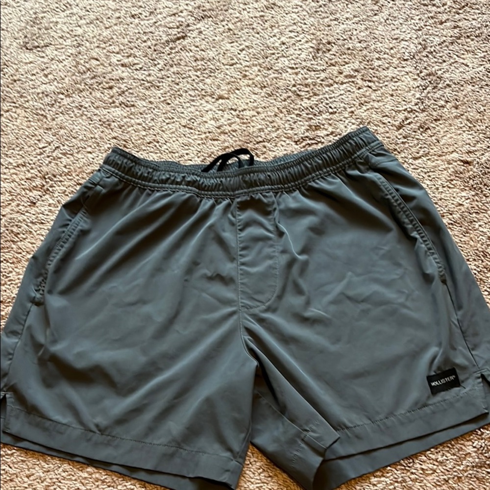 HOLLISTER Men’s shorts M